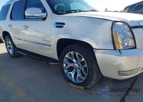 2011 Cadillac Escalade Luxury from USA, damaged, VIN 1GYS3BEF4BR260600
